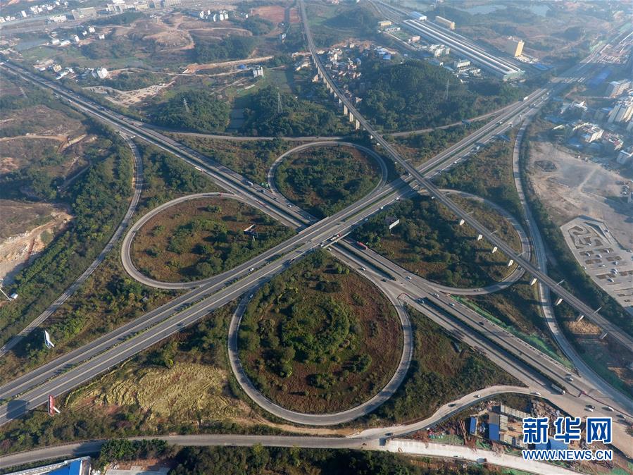 （年终报道）（5）广西加快交通路网建设助推全面小康