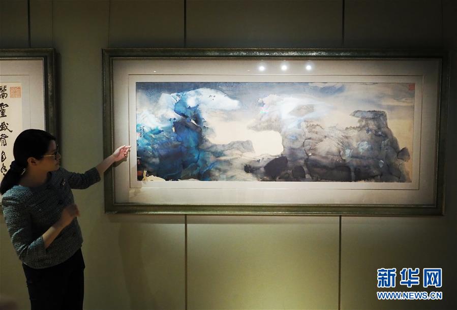 （XHDW）（1）香港苏富比春拍将呈现280幅中国书画名家作品
