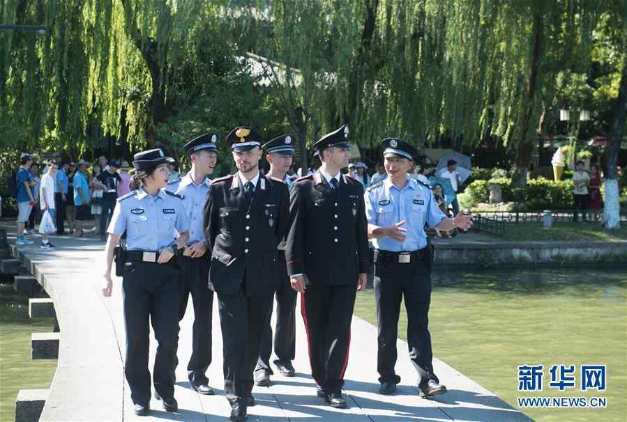 （社会）（2）中意警方启动第二次在华警务联合巡逻