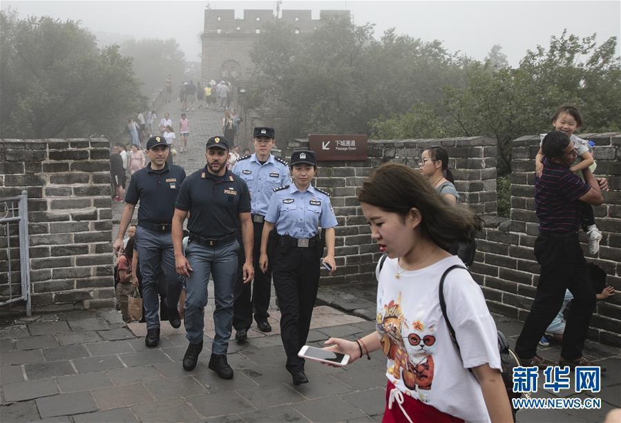 （社会）（7）中意警方启动第二次在华警务联合巡逻