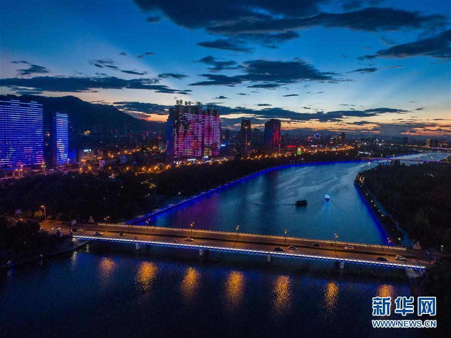 （美丽中国）（3）浙江东阳：扮靓城市夜景 打造城市新景观