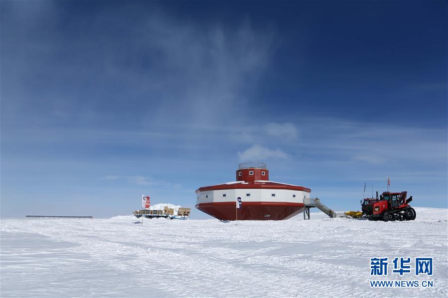 （第35次南极科考·图文互动）（1）中国南极科考队两支内陆小分队顺利“会师”
