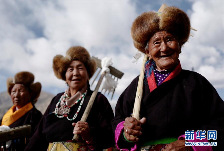 （社会）（3）西藏：载歌载舞迎开耕