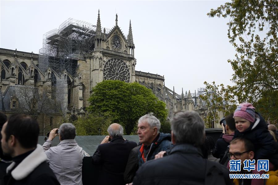 （国际）（3）巴黎圣母院大火已扑灭