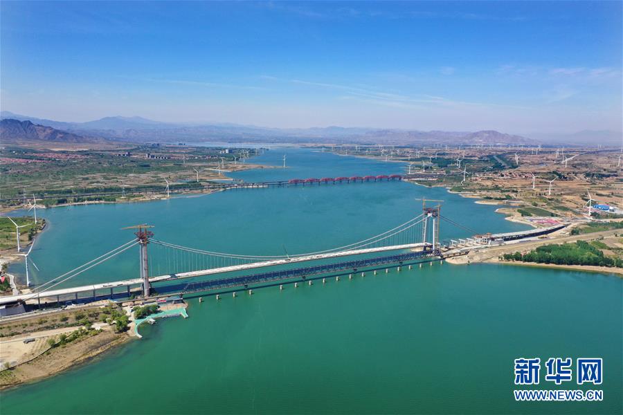 （经济）（1）河北怀来：官厅水库公路大桥即将竣工