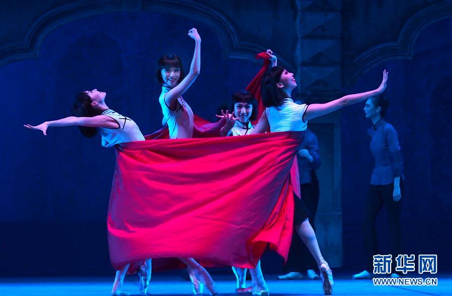 （文化）（1）第十二届中国舞蹈“荷花奖”舞剧评奖演出在沪举行
