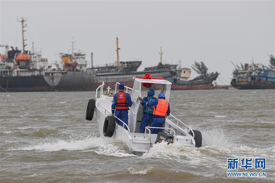 （社会）（4）海南蓝天救援队成立海上搜救队