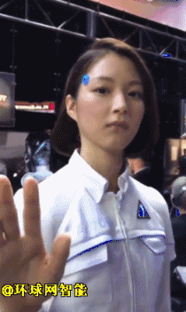 是人还是机器？东京游戏展美女“机器人”引热议