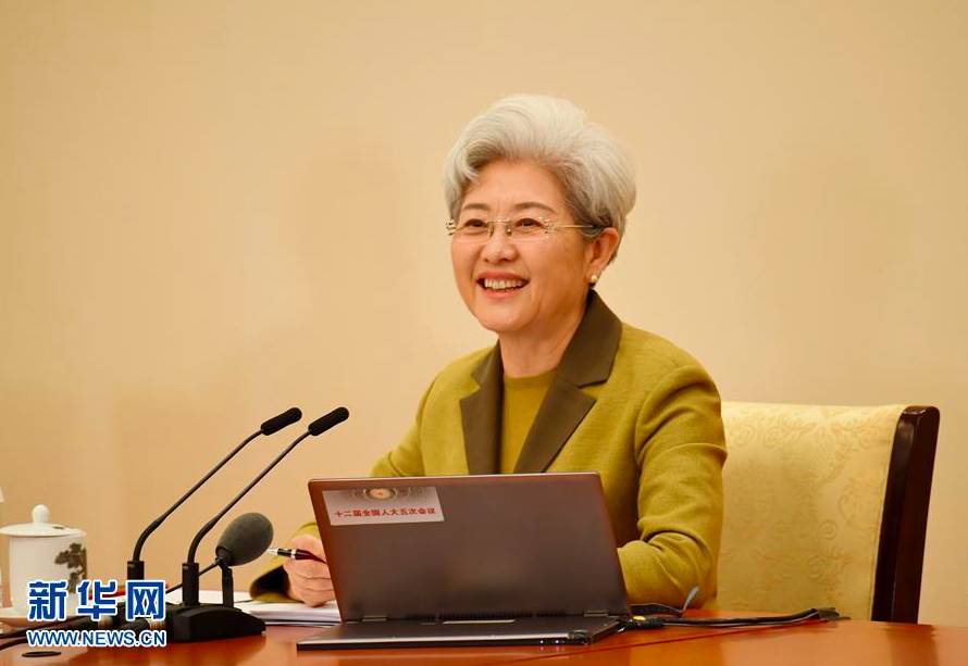 要避免985,211高校走过的弯路 | 两会青观察 第