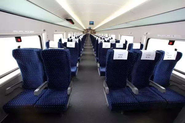外国网友热议中国高铁体验:比日本新干线舒服多了