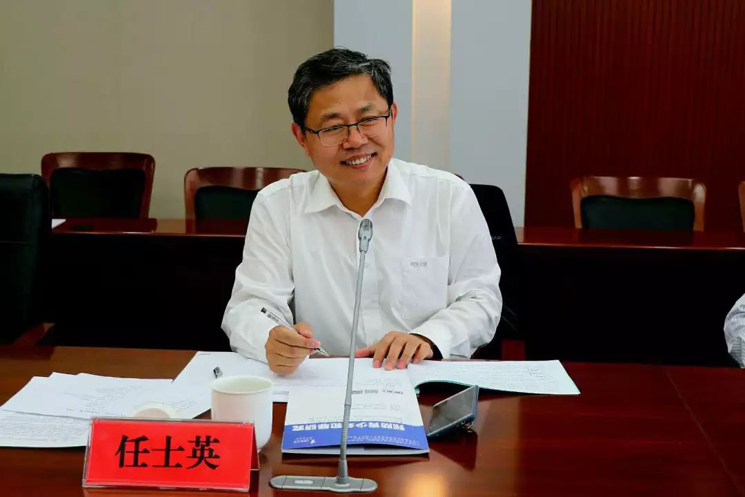 《预防未成年人犯罪法》专家建议修订稿座谈会召开