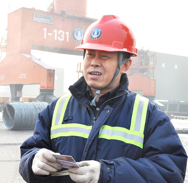 张金龙:孩子们心中的阳光叔叔