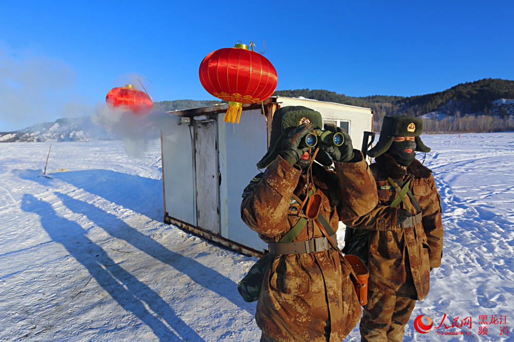 祖国最北端边防哨兵坚守岗位 保卫祖国人民欢庆元旦佳节