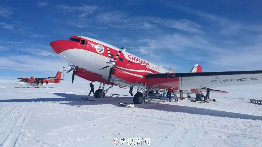 中国飞机首降南极冰盖之巅【3】