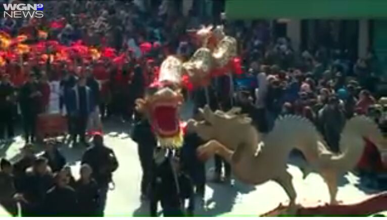 芝加哥唐人街举行中国新年花车游行 上千人观看
