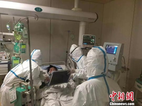 湖南一极重症H7N9禽流感患者经43天救治康复出院