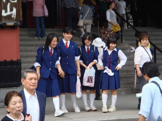 中美日韩高中生调查：日本学生考试临阵磨枪