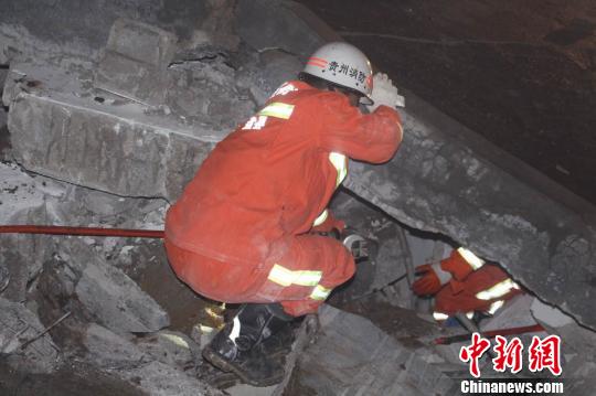 贵州省盘县山体滑坡救援结束灾害致1人受伤4人遇难