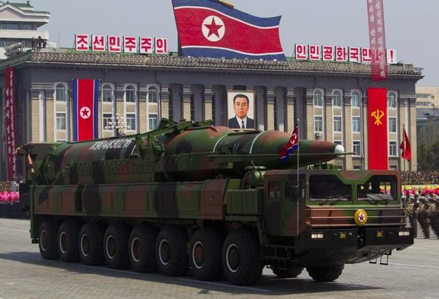 韩媒称朝鲜明日拟举行最大规模阅兵 展示新洲际导弹