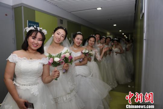 南京大学115周年校庆：115对新人集体婚礼共度纪念日