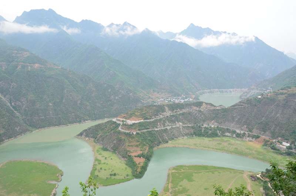 记者 田文生)文县玉垒乡冉家村地处文县"四大雄关"之一的玉垒关半山区