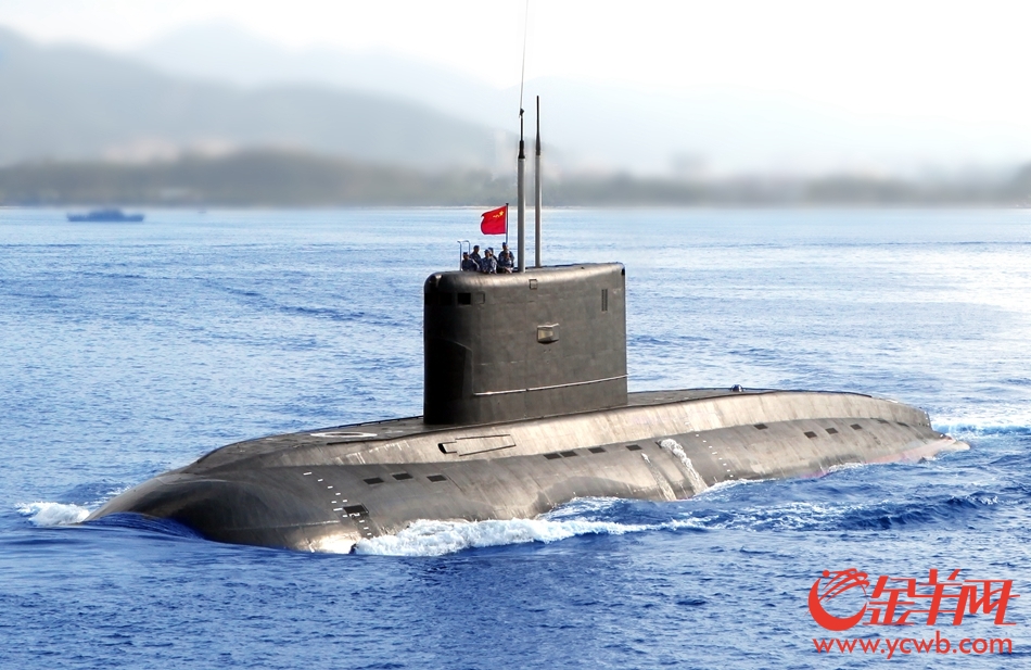 现场直击南海“海上巨鲸”372潜艇
