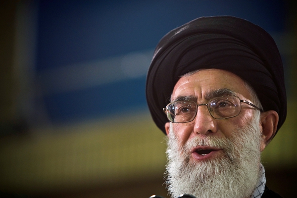 伊朗最高领袖发文抨击美国：管好自家事 勿多管闲事