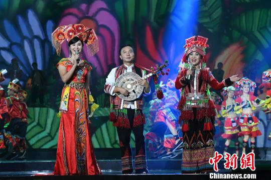 南宁国际民歌艺术节演绎创意民歌秀韩磊谭维维亮相