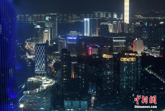 资料图：中国的城市夜景。