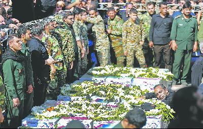 伊朗24 日为在22 日阅兵活动中遭遇恐袭的遇难者举行葬礼，伊朗革命卫队副司令发誓要报复美国、沙特、以色列。