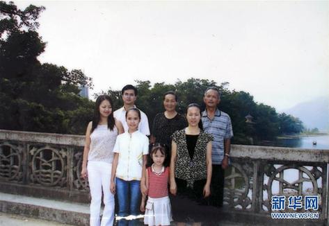 #（社会）（3）贵州榕江：家庭相册里的40年