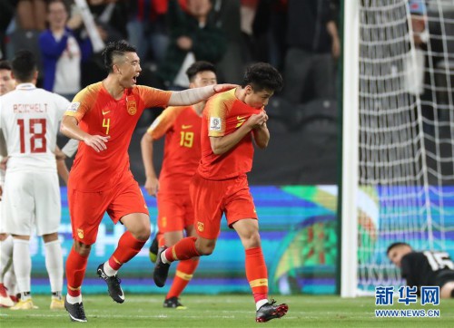 （亚洲杯）（6）足球——小组赛：中国队胜菲律宾队