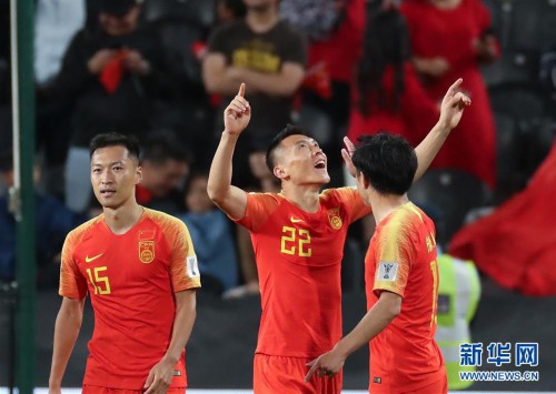 （亚洲杯）（7）足球——小组赛：中国队胜菲律宾队