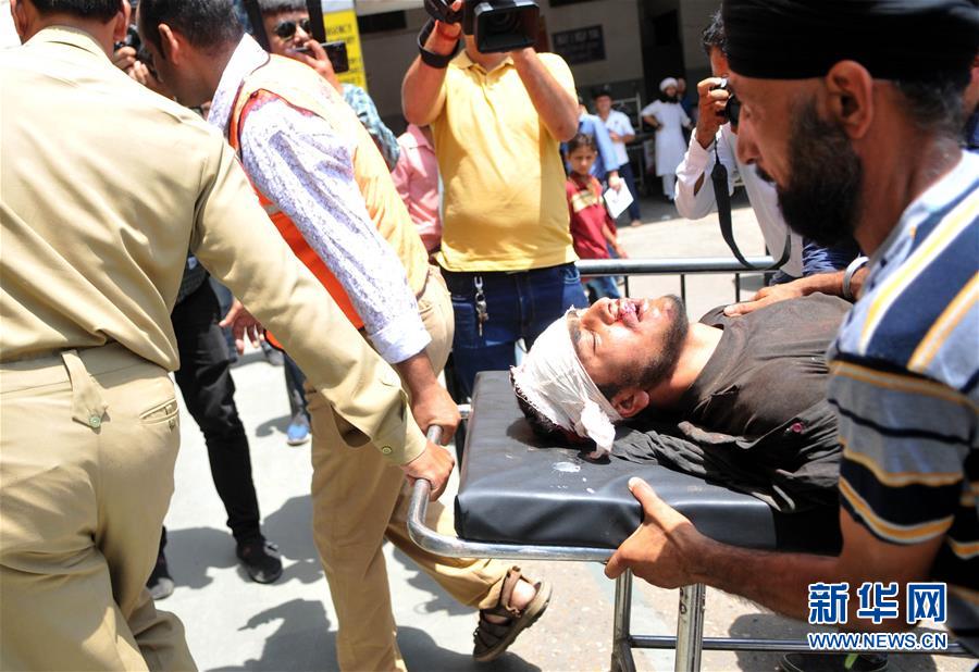 （国际）（3）印控克什米尔地区发生车祸33人死亡
