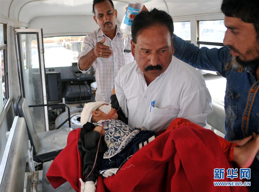 （国际）（4）印控克什米尔地区发生车祸33人死亡