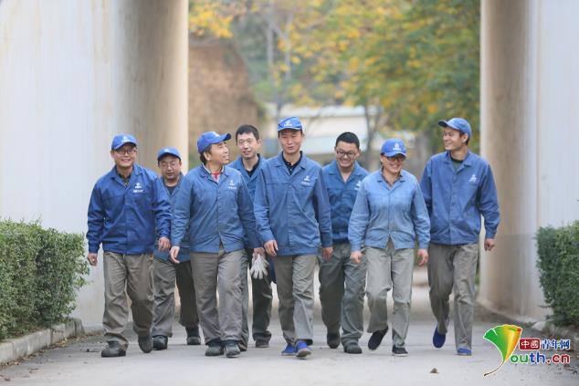 【中国梦·大国工匠篇】火药雕刻师徐立平:我将无我,不负航天