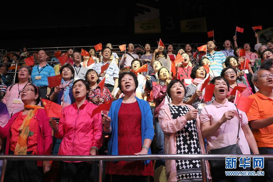 （图文互动）（3）香港岛各界举行文艺晚会庆祝新中国成立70周年