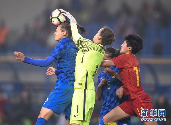 （体育）（13）足球——中国之队国际赛：中国女足胜克罗地亚