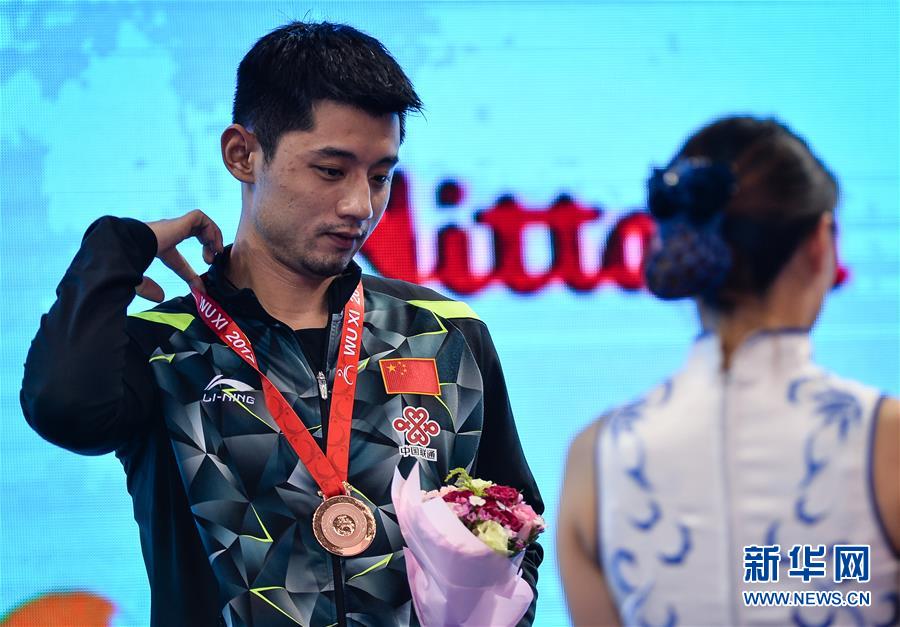 （体育）（5）乒乓球——亚锦赛：男单颁奖仪式
