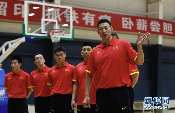 （体育）（1）篮球——中国男篮红队举行公开训课