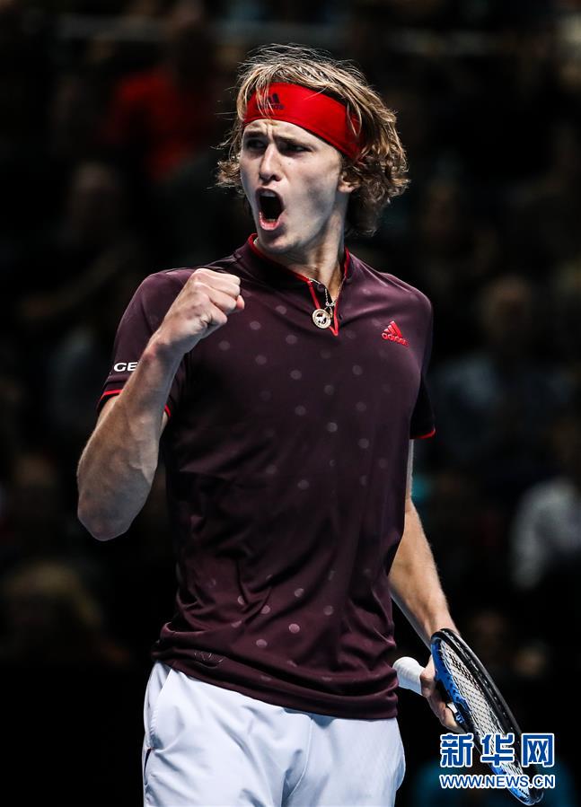 （体育）（9）网球——ATP年终总决赛：费德勒战胜兹维列夫