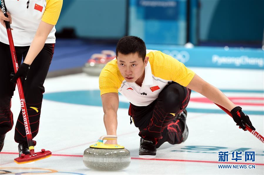 （冬奥会）（6）冰壶——混双：中国胜挪威 