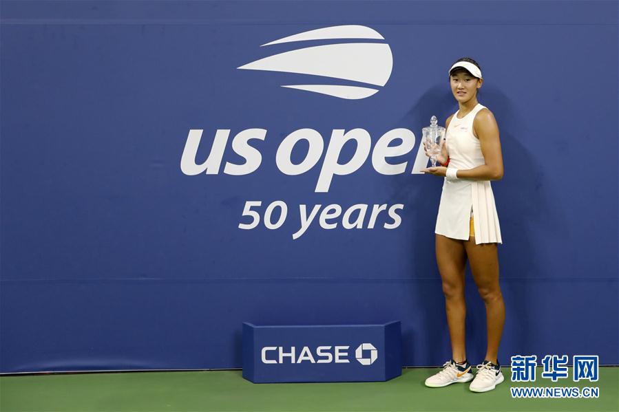 （体育）（2）网球——美网：王曦雨夺得青少年女单冠军