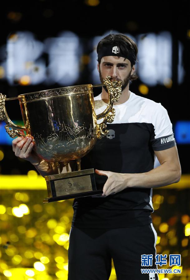 （体育）（1）网球——中网：巴斯拉什维利获男单冠军