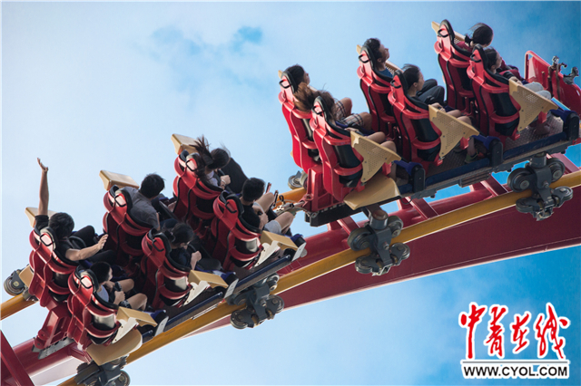 中国首个过山车联盟成立 火箭过山车国庆长隆