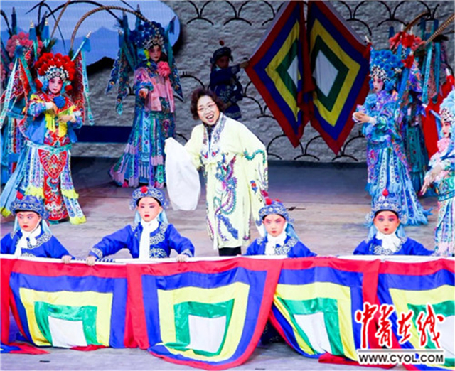 庆祝人大附小金帆京剧团建团十周年展演在京举