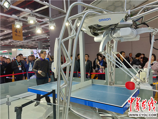跟中国人打乒乓球，日本机器人有胜算吗