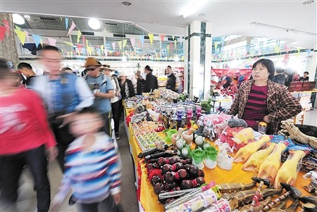 重庆拟出旅游新法游客可对强制进店购物说“不”
