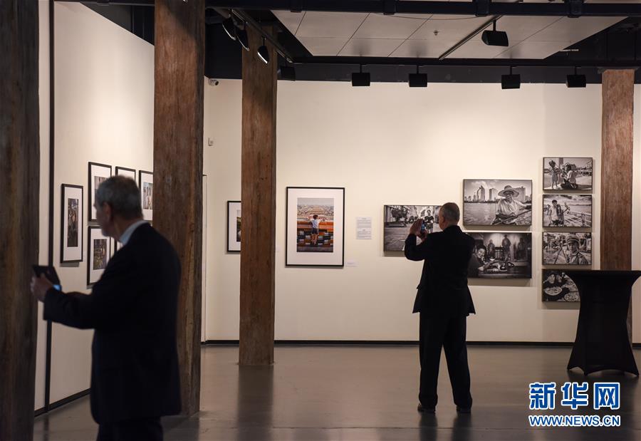 （国际）（1）《辉煌70年——庆祝中华人民共和国成立70周年摄影展》在惠灵顿开幕