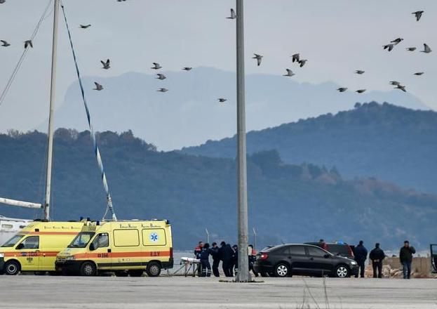 （国际）（2）一难民船在希腊附近海域沉没12人死亡